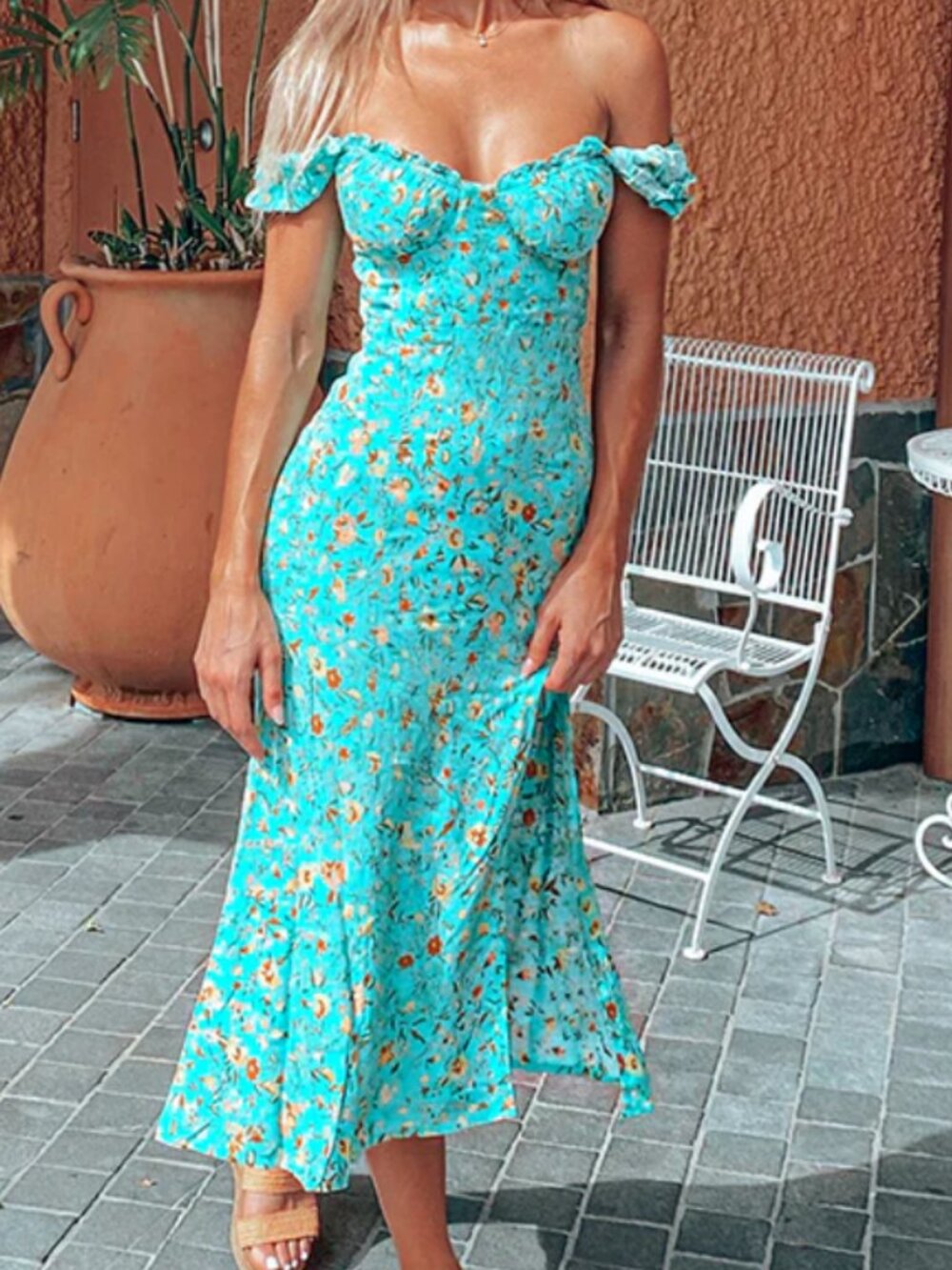 NWOT Fortunate One Light green Floral Midi Dress - Small